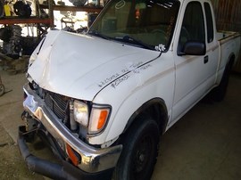 1996 TOYOTA TACOMA, SR5, EXTD CAB, 2.4L, AT, 2WD,  Z25032